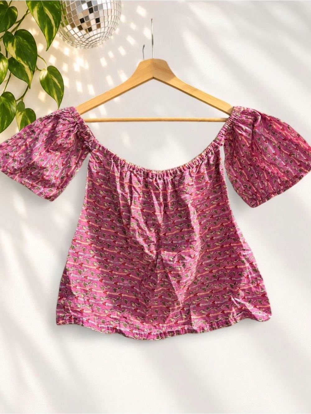 Women’s Pink Off-Shoulder Puff Sleeve Blouse